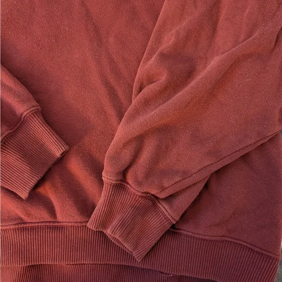 American Eagle Oversized Burgundy Crewneck - Picture 3 of 5